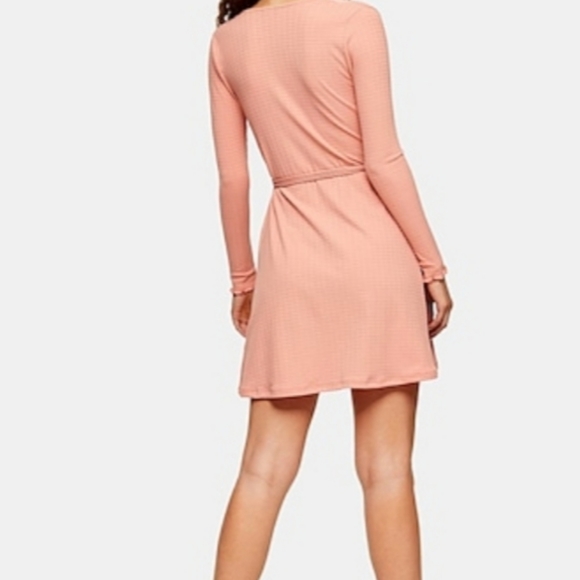 TOPSHOP Long Sleeve Seersucker Wrap… - Picture 3 of 9